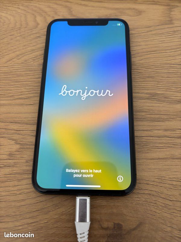 IPhone XS très bon état (image 2)