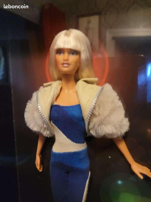 Barbie Versace Versus (image 2)