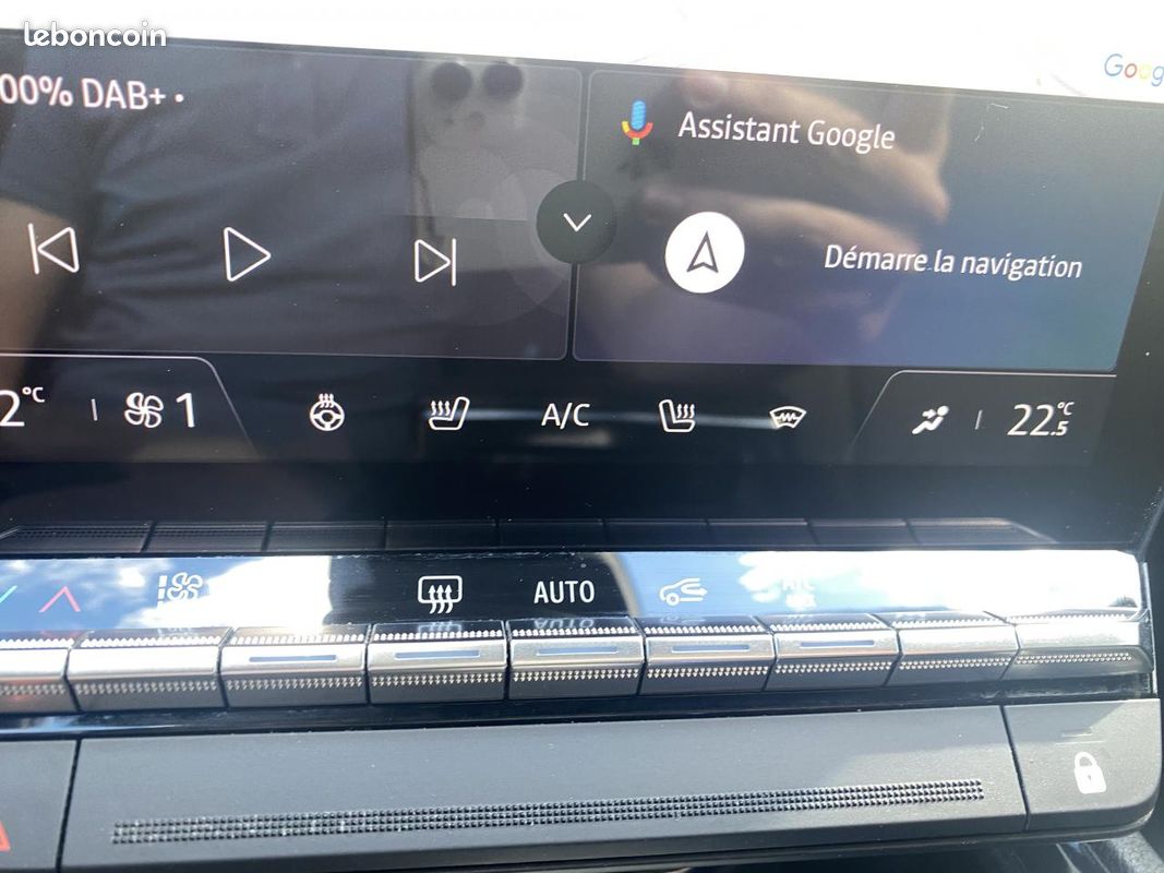 RENAULT AUSTRAL 1.2 E-Tech Hybride - 200 - BVA multi-modes 2024 Iconic (image 31)