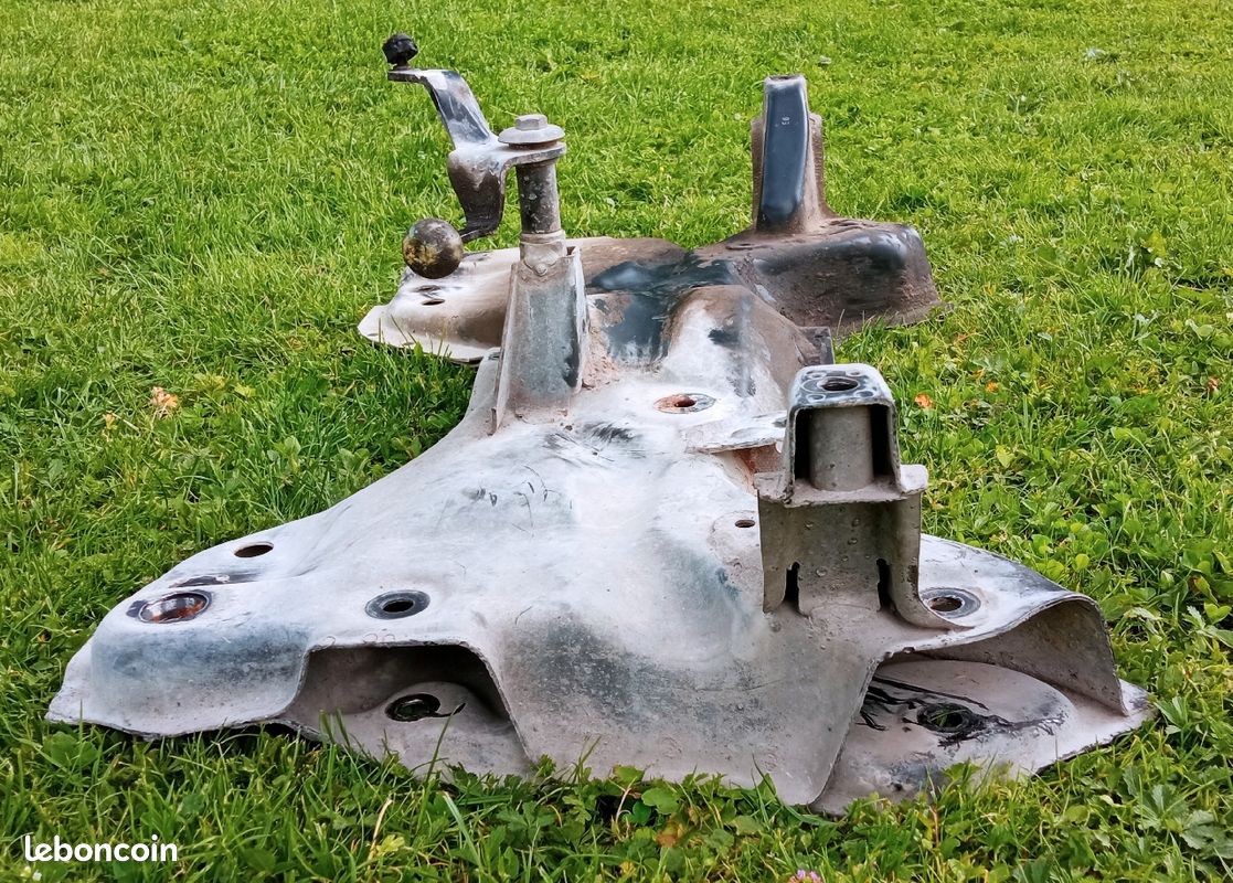 Berceau moteur Peugeot 206 (image 3)