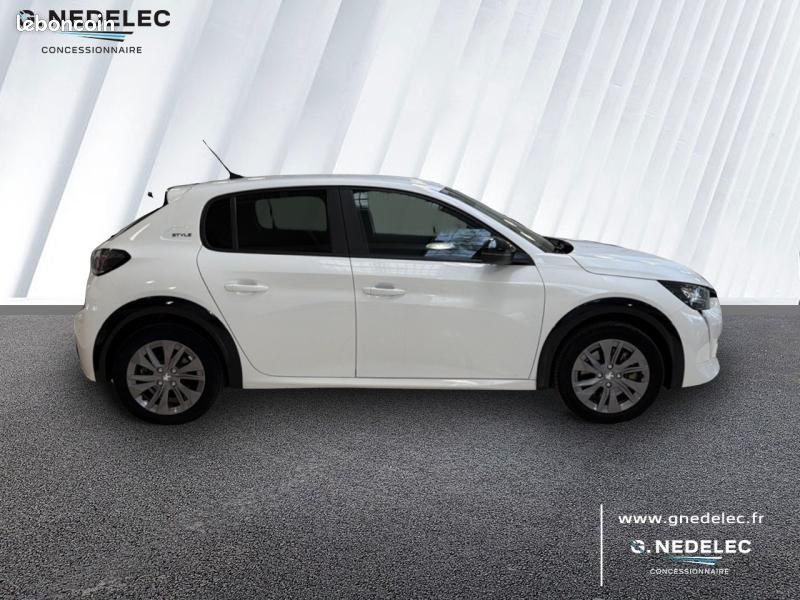 Peugeot 208 e-208 136ch Style (image 4)