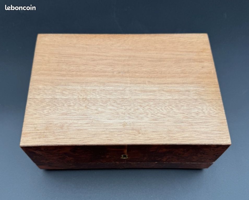 Ancienne Boîte à Couture Napoléon III En Bois Précieux – Occasion – Fabrication Française