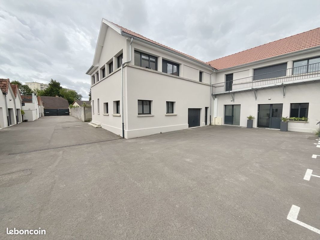Appartement 5 pièces 146 m² · à Saint-André-les-Vergers · 146 m² · 365 000 €