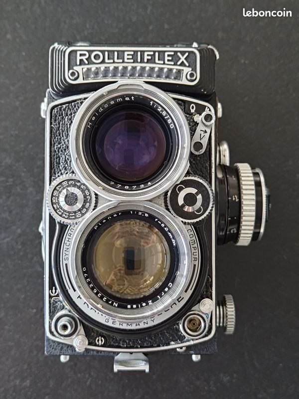 Appareil photo de marque Rolleiflex. - Lot 137 - Oger - Blanchet