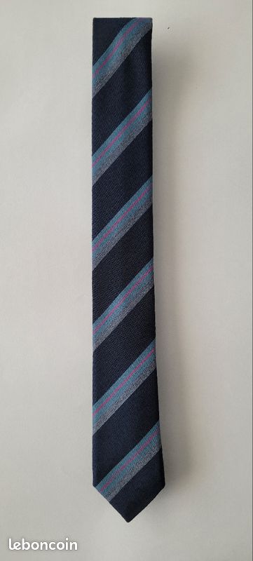 Cravate Hermès bleu à rayures (image 2)