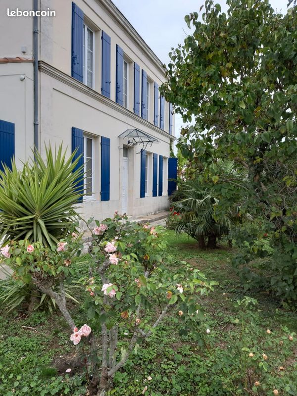 Maison 8 pièces 180 m² · à Tonnay-Charente · 180 m² · 440 000 €