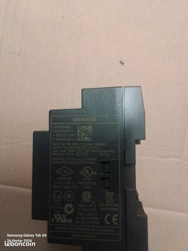 Alimentation Siemens 6EP1 334-3BA00 D'occasion, Parfait état, 50/60Hz