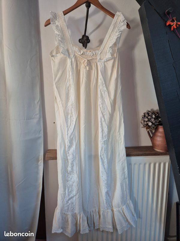 Chemise De Nuit Vintage Brodée Début 20ème Siècle - Dentelle Et Broderie - Taille L Blanc - TBE