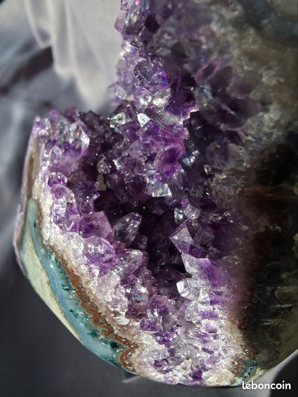 Améthyste du Brésil violet rose, royale AAA de 5.32 carats certifiée
