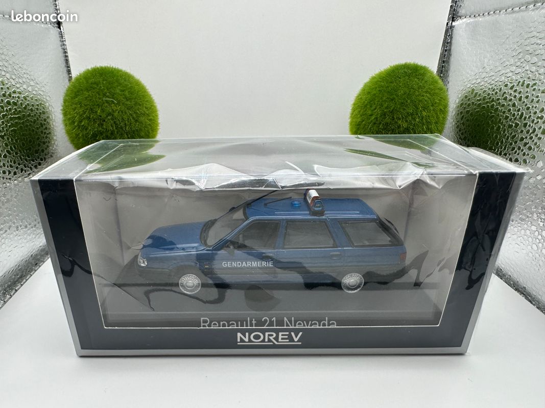 Coffret NOREV 1/43 - Gendarmerie Renault 21 Nevada + Renault Trafic - Occasion