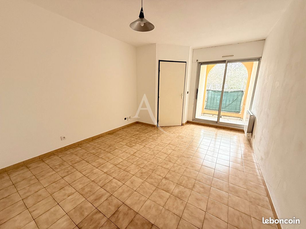 Appartement 1 pièce 23 m² · à Nîmes · 23 m² · 404 €