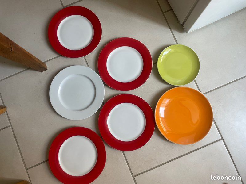 Assiettes à donner (image 1)