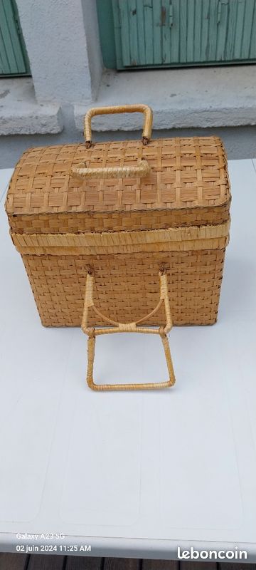 Mallette en forme de coffre en osier (image 1)