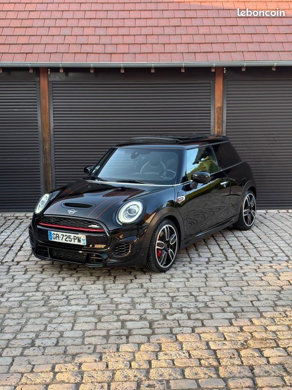 MINI John Cooper Works – Harman Kardon – Toit ouvrant – EDC – CarPlay – Caméra – Suivi MINI – 67 500 km (image 1)