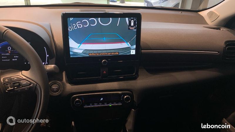 Toyota Yaris 116h Design 5p MY25 (image 28)