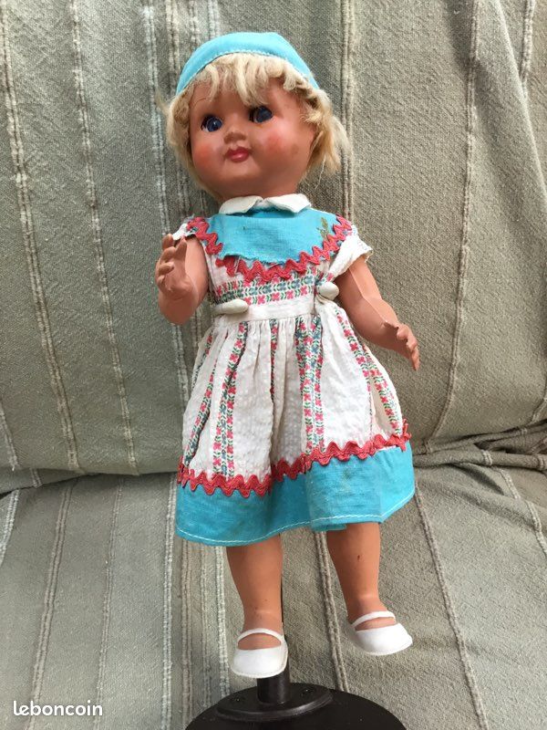 Petite poupee d'occasion - Collection