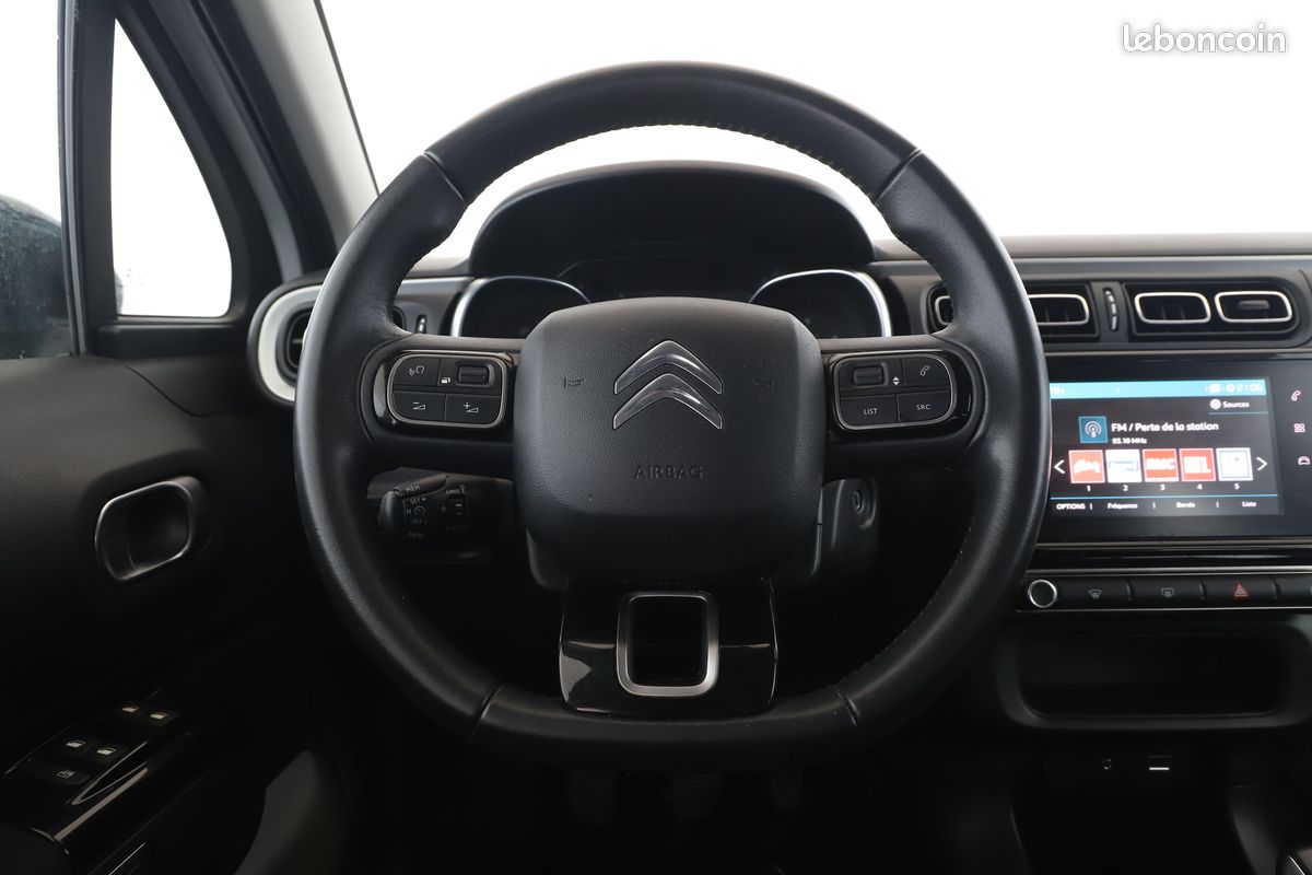 Citroen C3 1.2 PureTech Shine 82 ch (image 15)