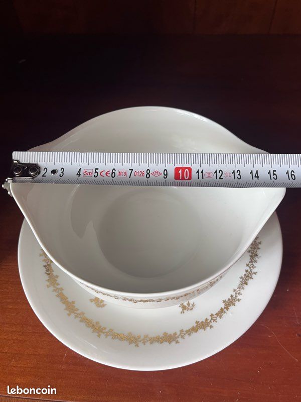 Saucière en porcelaine de Limoges – A. Lanternier & Cie / Blanc et or (image 8)