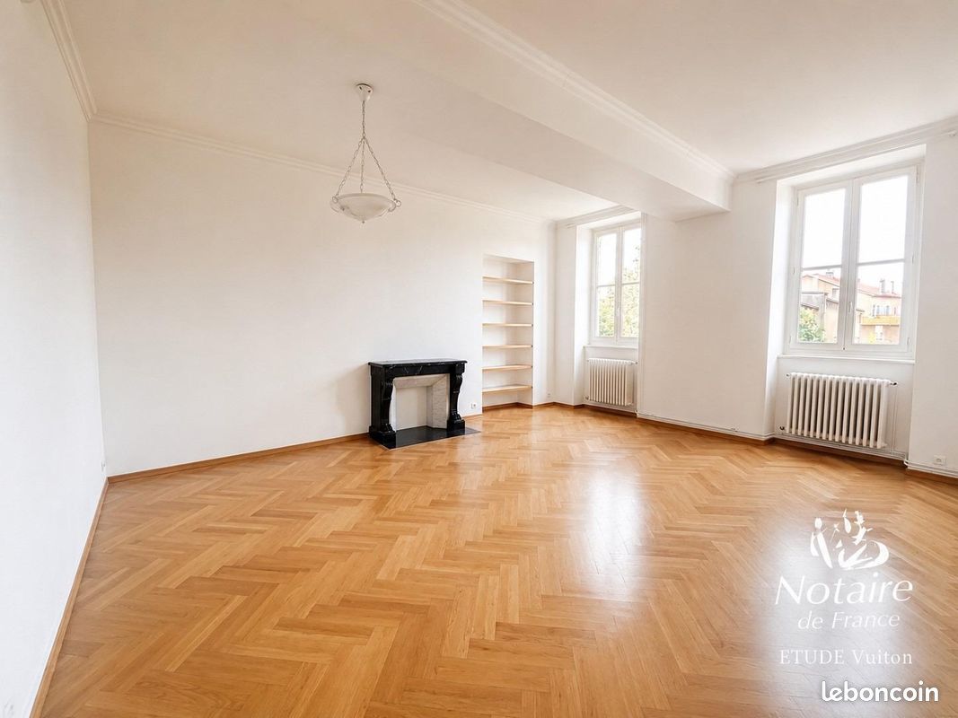 Appartement 6 pièces 142 m² · à Bourg-en-Bresse · 142 m² · 88 000 €