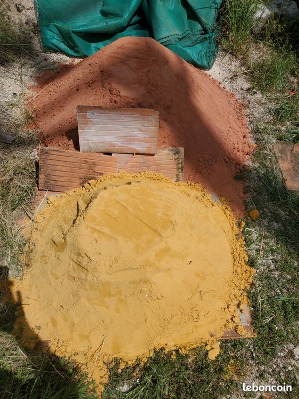 Sable de couleur rouge et jaune (image 2)
