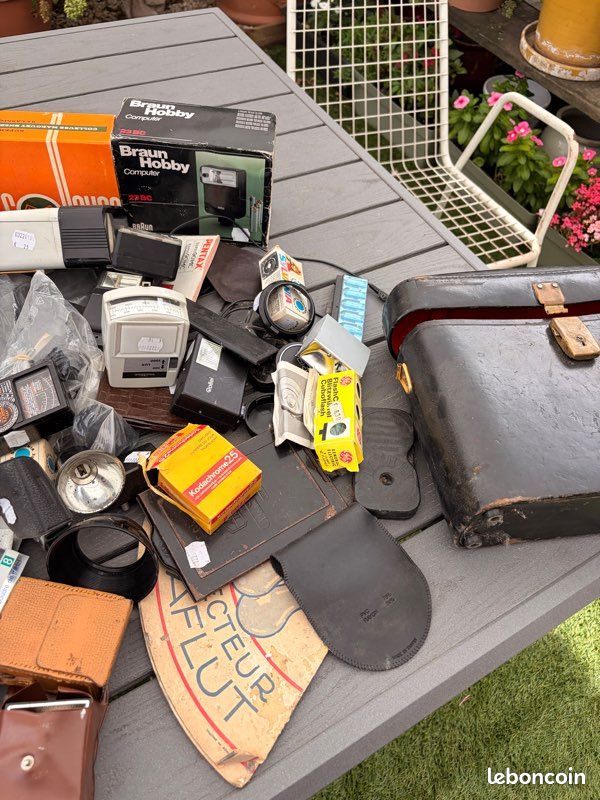 Lot environ 180 appareils photo anciens + caméscopes + accessoires (image 10)