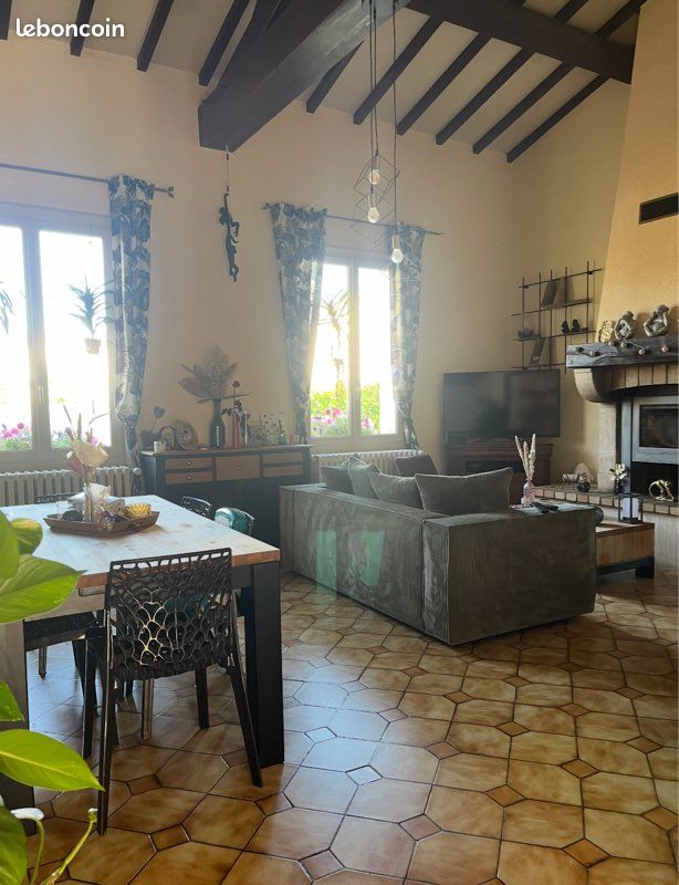 Maison 5 pièces 150 m² · à Fors · 150 m² · 950 €