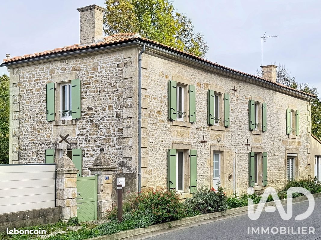 Maison 6 pièces 151 m² · à Béceleuf · 151 m² · 187 500 €