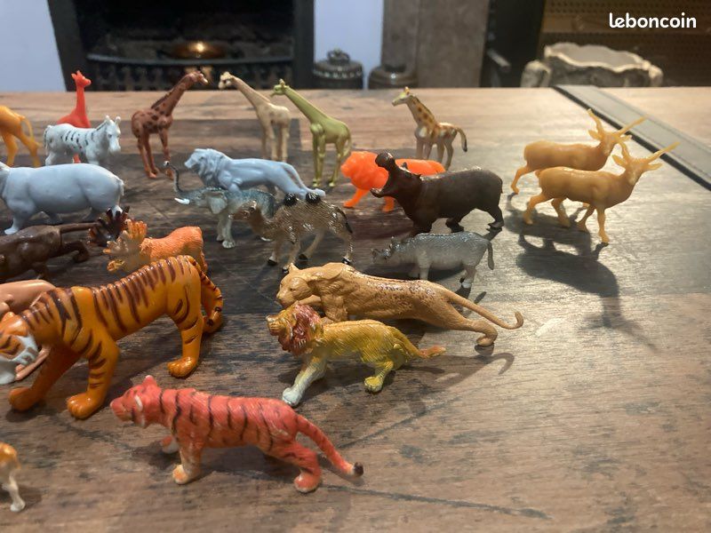 đ
Lot de plus dâune trentaine dâanimaux - Jouets et figurines đŠ (image 4)