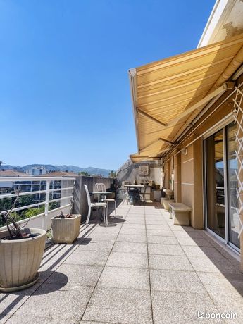 T2 avec immense terrasse de 45 m² – Dernier étage – Résidence sécurisée – Aubagne Centre