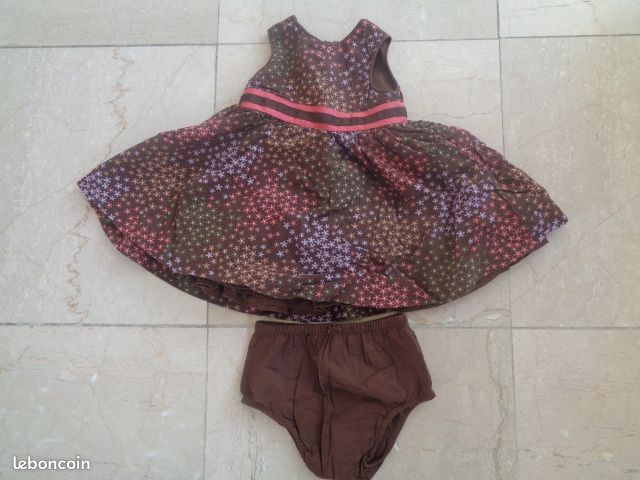 Robe BABYGAP. Taille 6-12 mois (image 1)