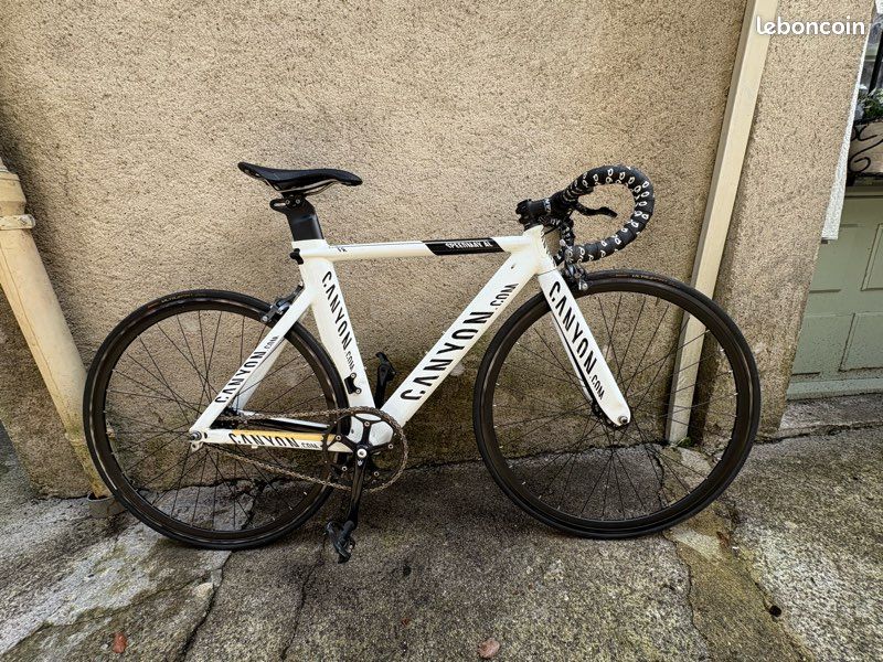 Vélo Canyon route piste CLM Vélos