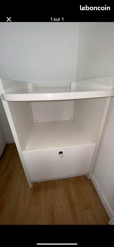 Meuble à langer (image 1)