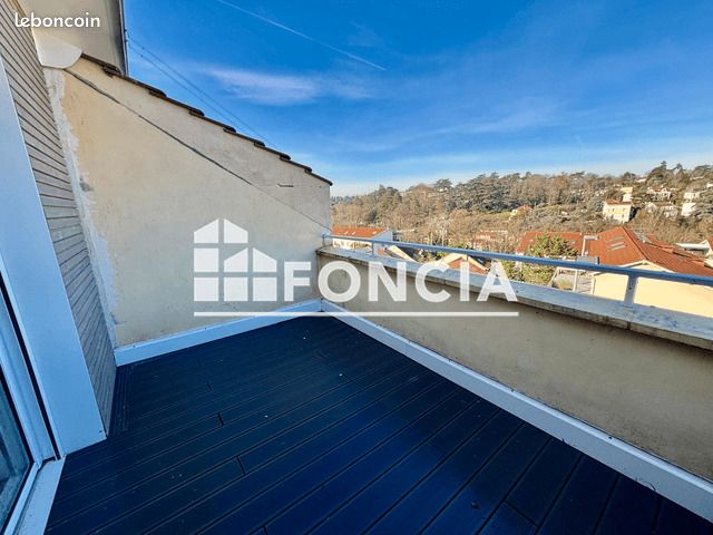 Appartement a louer tassin-la-demi-lune - 4 pièce(s) - 76 m2 - Surfyn