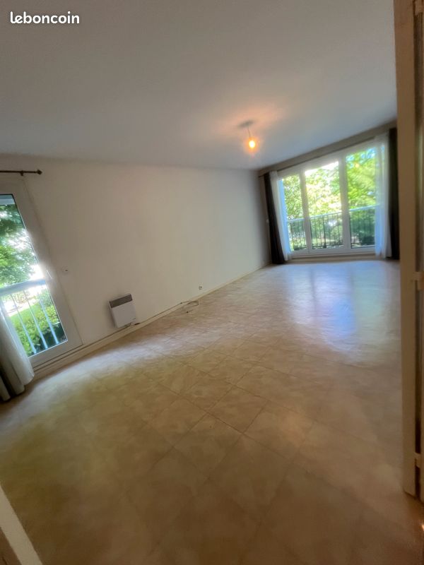 Appartement 2 pièces 50 m² · à Vaires-sur-Marne · 50 m² · 896 €