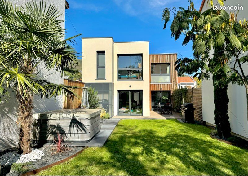 Maison 4 pièces 145 m² · à Clermont-Ferrand · 145 m² · 537 000 €
