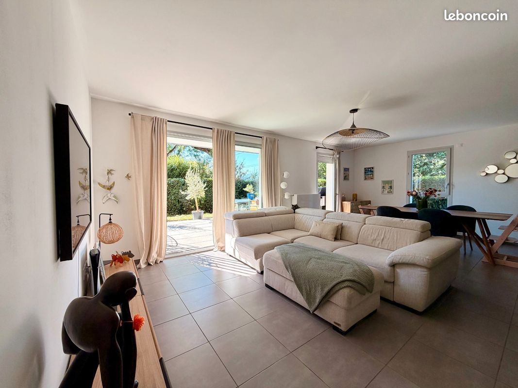 Appartement 4 pièces 100 m² · à Vétraz-Monthoux · 100 m² · 455 000 €