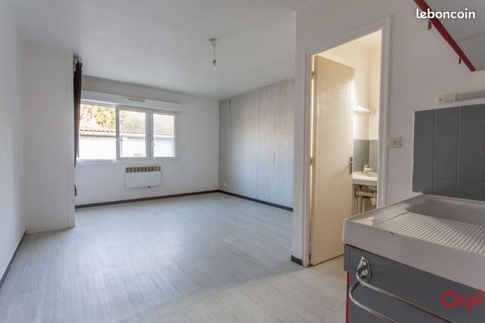 Studio 1 pièce 20 m²