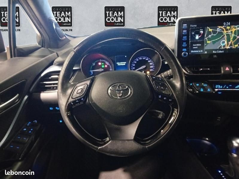 Toyota C-HR 122h Collection 2WD E-CVT MY22 (image 11)