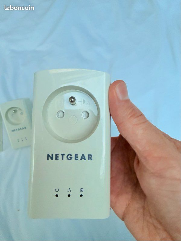 Lot de 4 CPL NETGEAR Powerline 500 – XAV5421 – Prise intégrée (image 3)