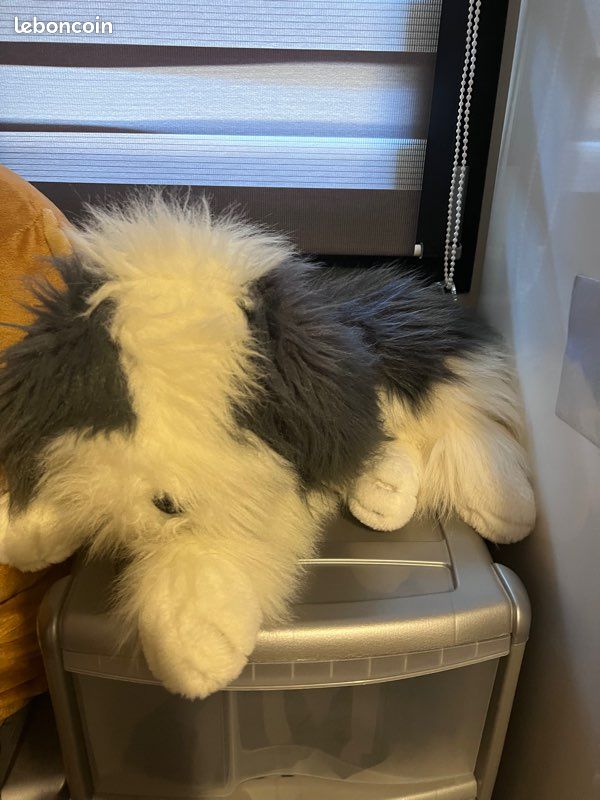 Peluche chien Bobtail (image 1)