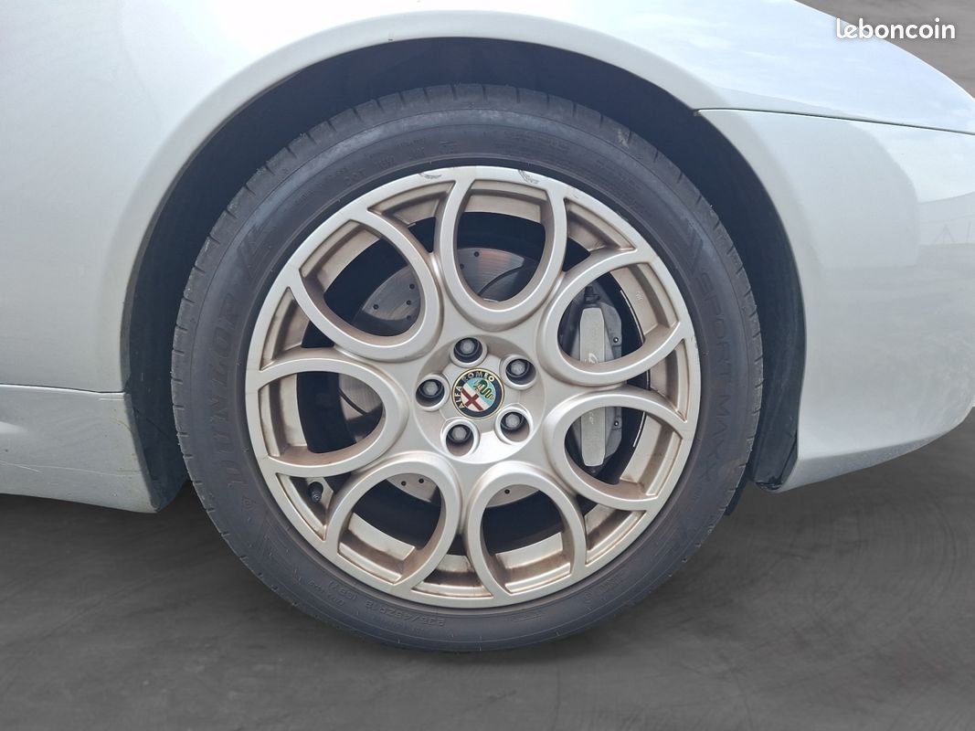 ALFA ROMEO SPIDER 3.2 V6 JTS Q4 260ch CABRIOLET - 77 400 km - Garantie 12 mois (image 15)