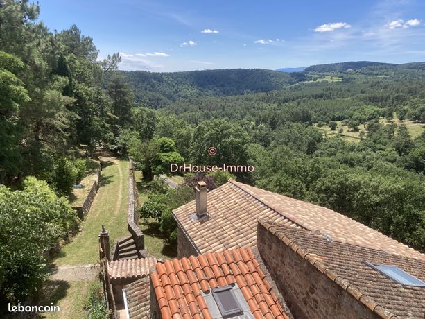 Maison 7 pièces 174 m²