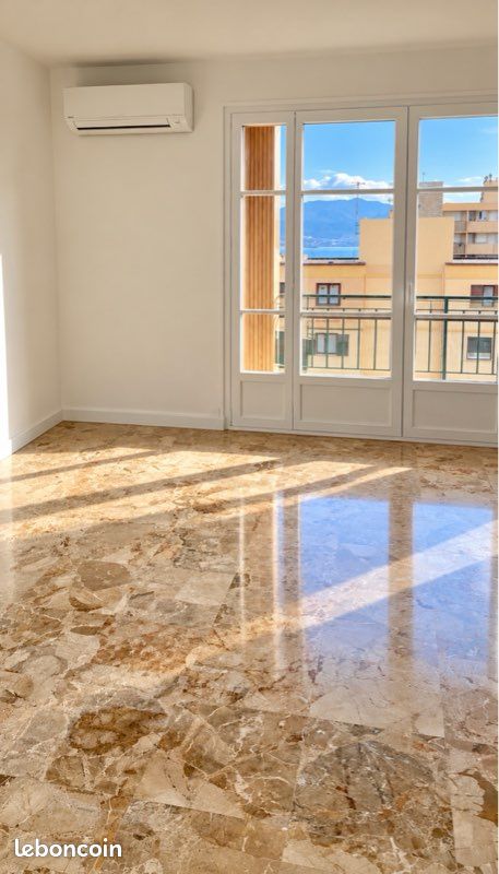 Appartement 3 pièces 75 m² · à Ajaccio · 75 m² · 950 €/mois