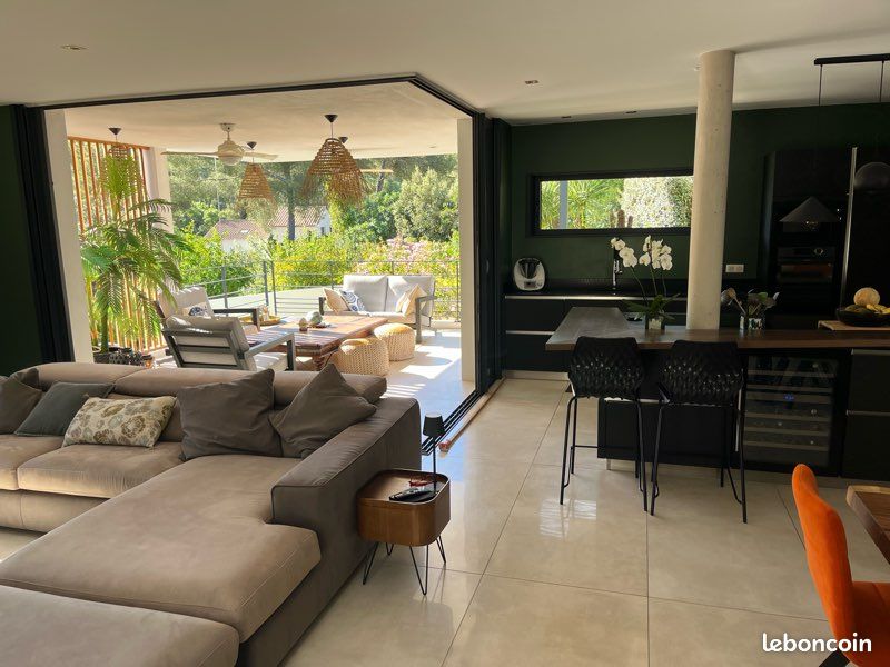 Maison 5 pièces 180 m² · à Gémenos · 180 m² · 1 090 000 €
