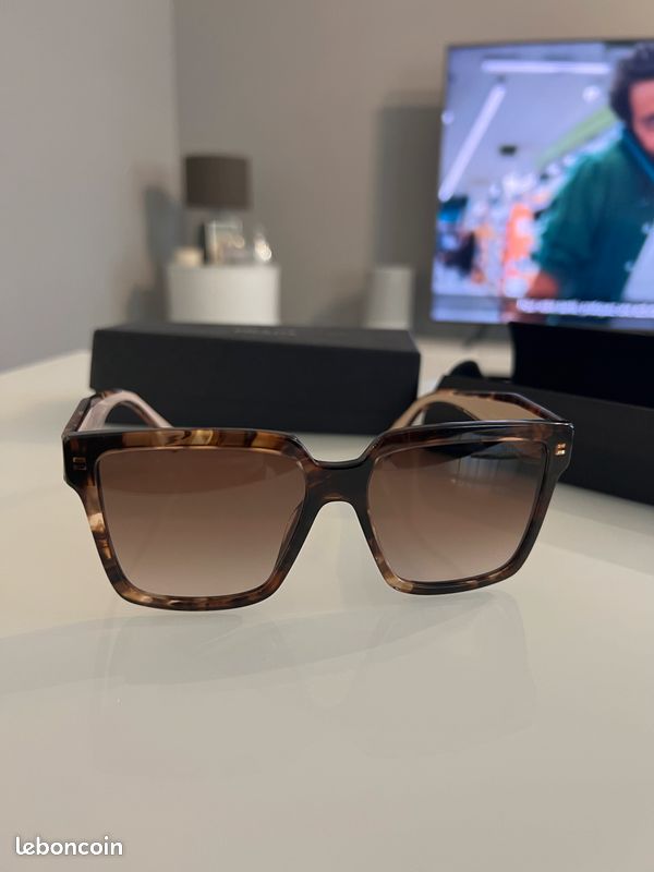 Lunettes de soleil Prada (image 3)