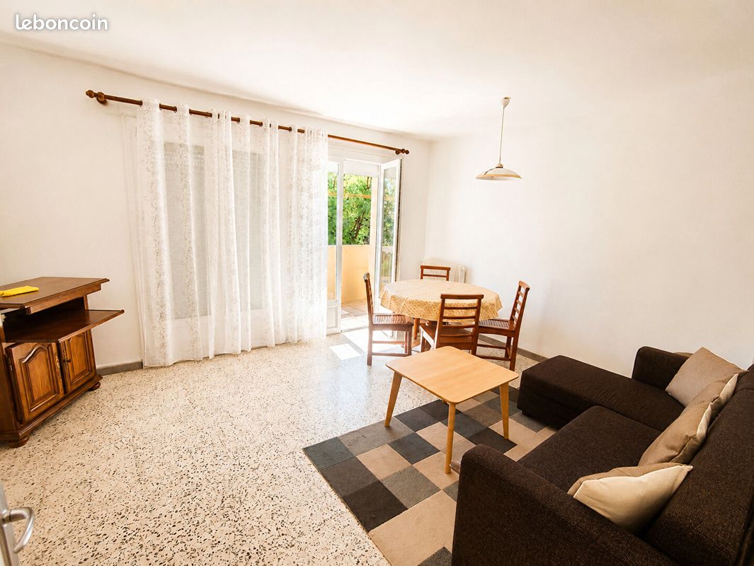 Appartement 3 pièces 69 m² · à Lavelanet · 69 m² · 670 €
