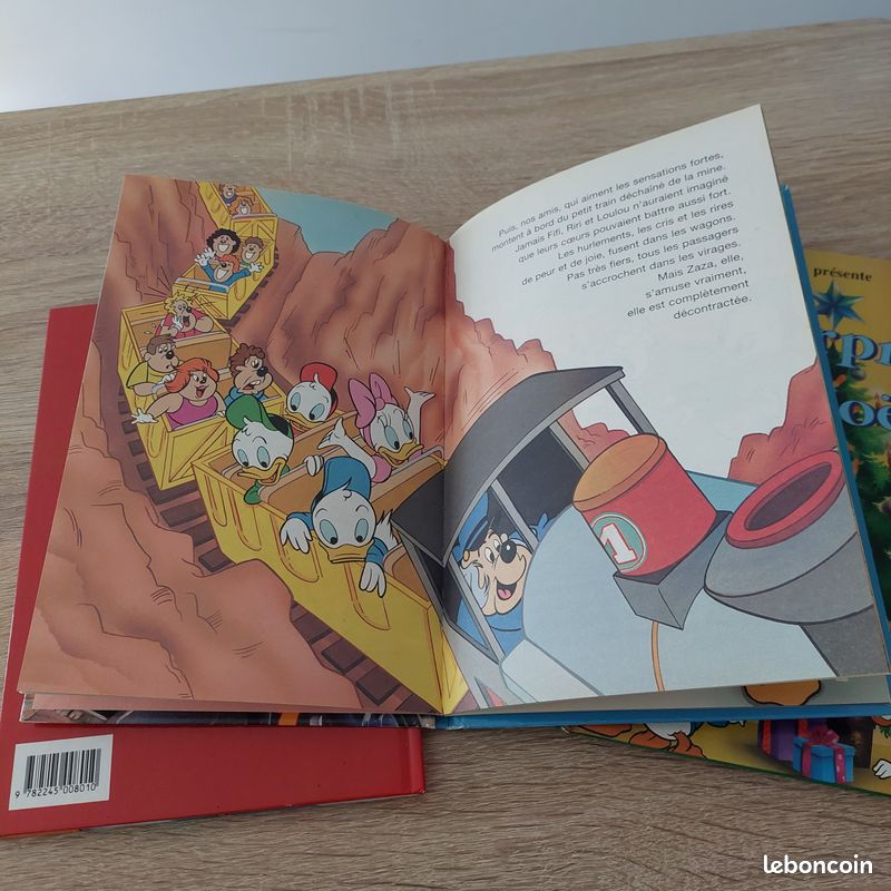 LOT DE 4 LIVRES DISNEY : Aventures à Disneyland Paris, Le Noël d’Oncle Picsou, La surprise de Noël et Trois neveux très malins (image 4)