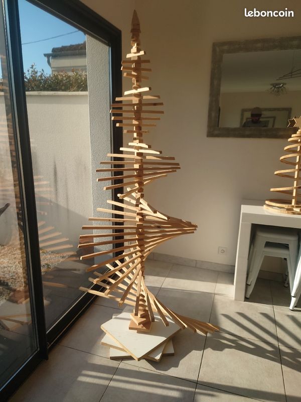 Destockage sapin de Noël en bois (image 2)