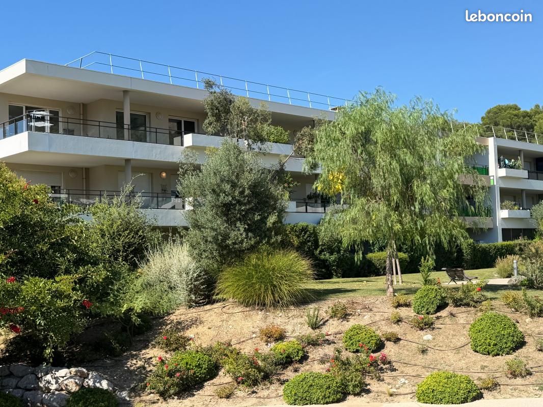 Appartement 3 pièces 64 m² · à Cassis · 64 m² · 345 000 €