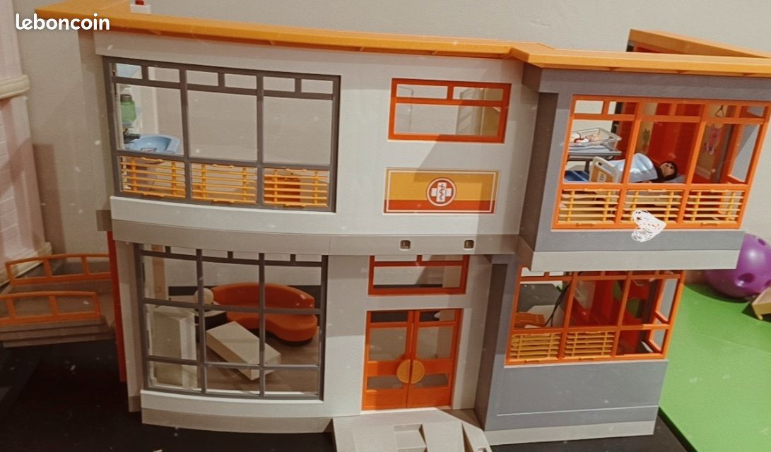 Playmobil hôpital (image 2)